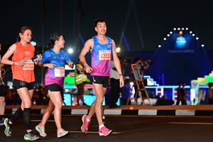 BIB: 74232, 95244, 1229
                            <button type="button" onclick="openModal(15275210)" class="btn btn-primary btn-sm float-right btn-popup" data-toggle="modal" data-target=".modal-high-quality">
                        <i class="fas fa-shopping-cart"></i> Add to Cart
                    </button>
                                            <button type="button" onclick="isThisMe(15275210, true)" class="btn btn-success btn-sm float-right btn-popup btn-isme hidden" data-toggle="tooltip" data-placement="bottom" title="นี่คือรูปของคุณใช่ไหม คลิกที่นี่เพื่อเอาเข้าอัลบั้ม">
                        <i class="fas fa-plus"></i> Add to album
                    </button>
                    <button type="button" onclick="isThisMe(15275210, false)" class="btn btn-warning btn-sm float-right btn-popup btn-isnotme hidden">
                        <i class="fas fa-ban"></i> Remove from album
                    </button>